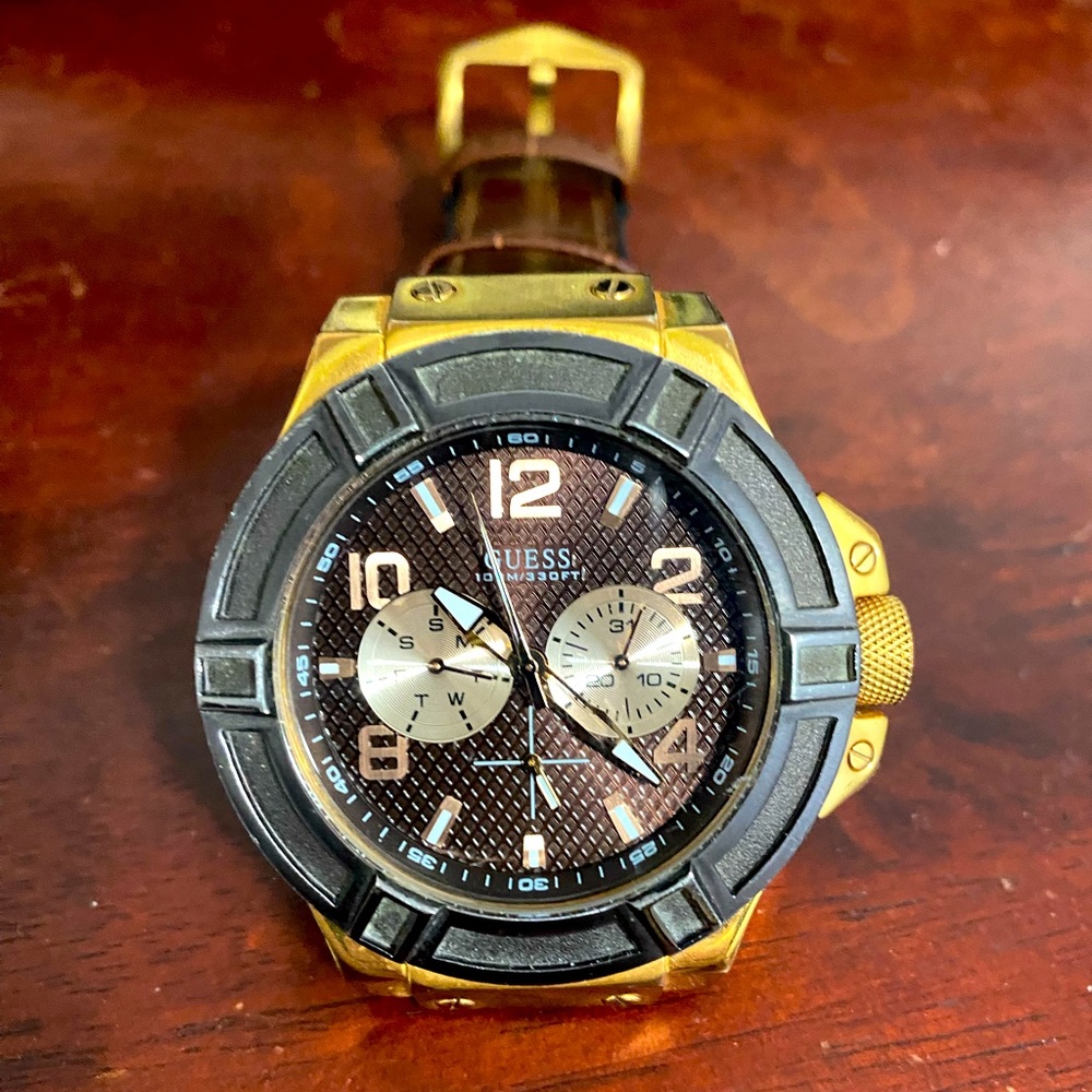 Guess Watch